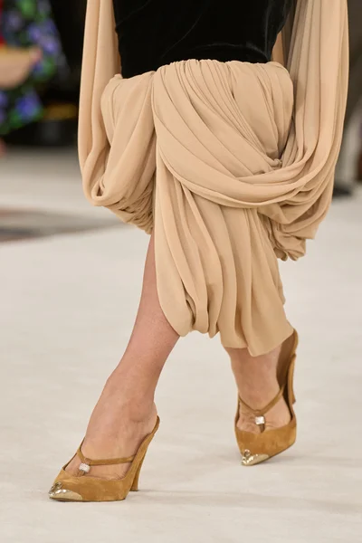 Look 70